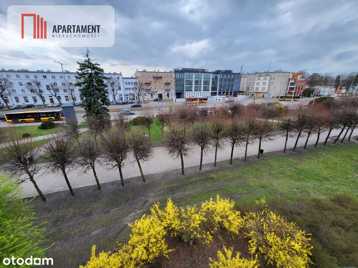 Tylko u nas! Klimatyczny biurowiec w centrum!-2