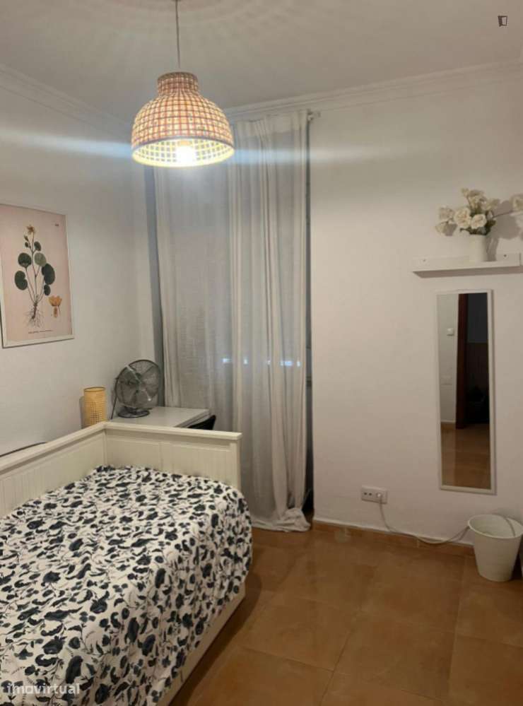 Quarto - localizado em Santa Apolónia Lisbon - Grande imagem: 4/10