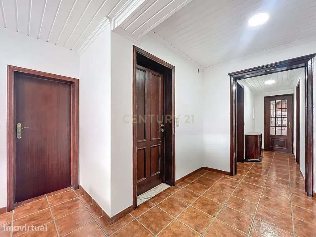 Apartamento T1 no Centro Histórico – Ideal para Viver ou Investir - Grande imagem: 4/18