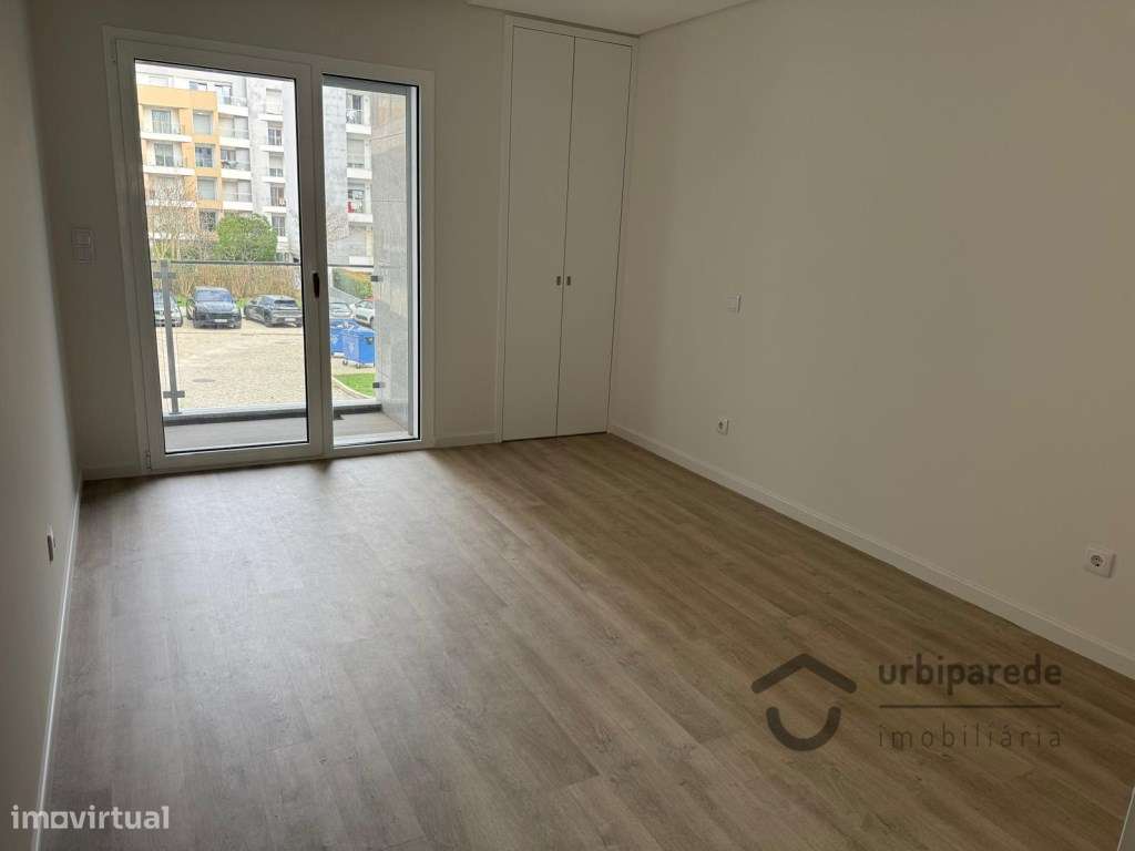 Apartamento T3 a estrear em Carcavelos-13