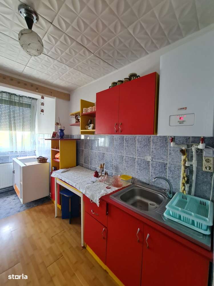 Vanzare apartament 2 camere, in Galati, Micro 16, liber - Imagine principală: 5/8