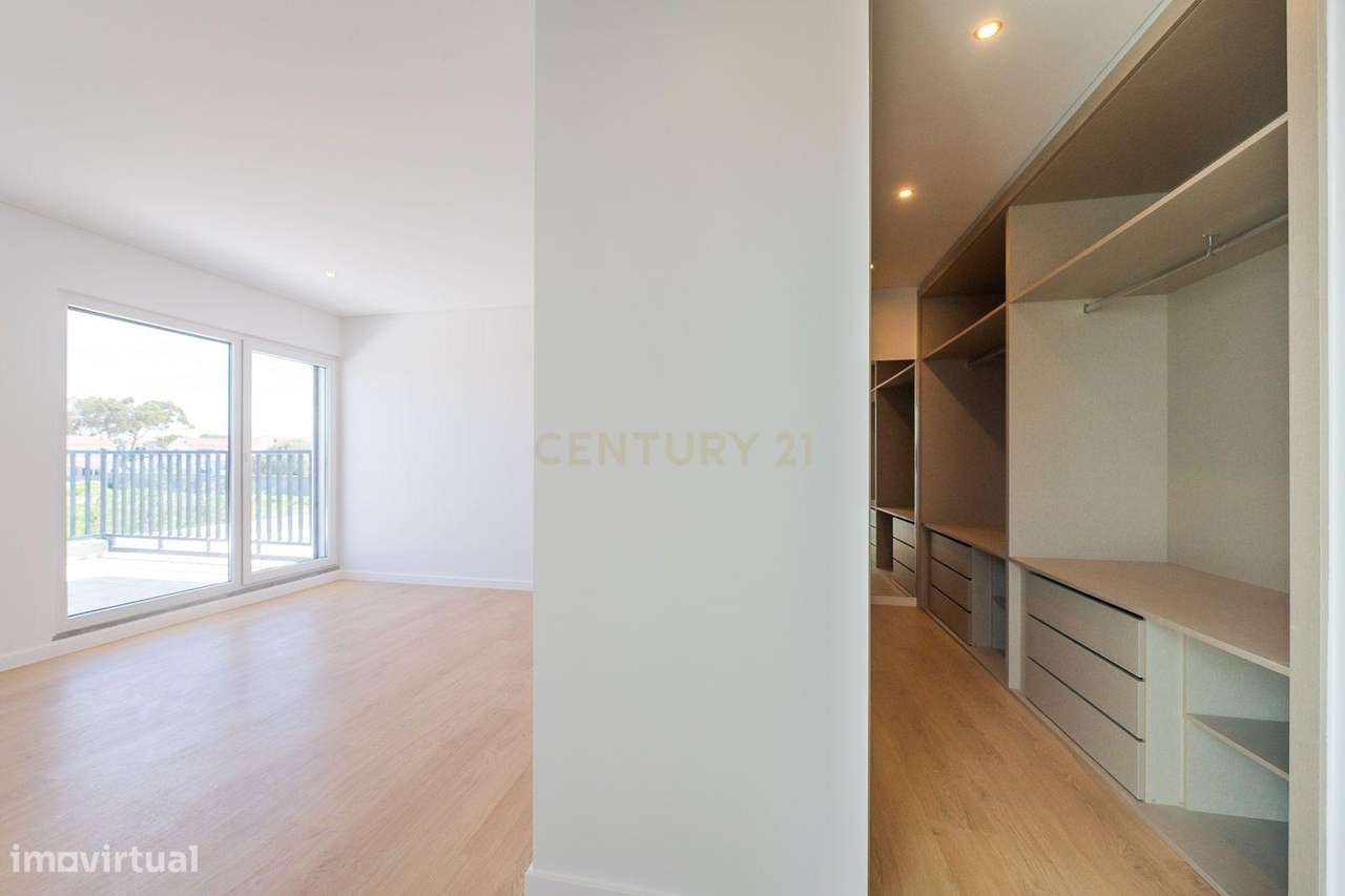 Sintra - Bolembre , moradia T4 nova, construção moderna e linhas conte-27