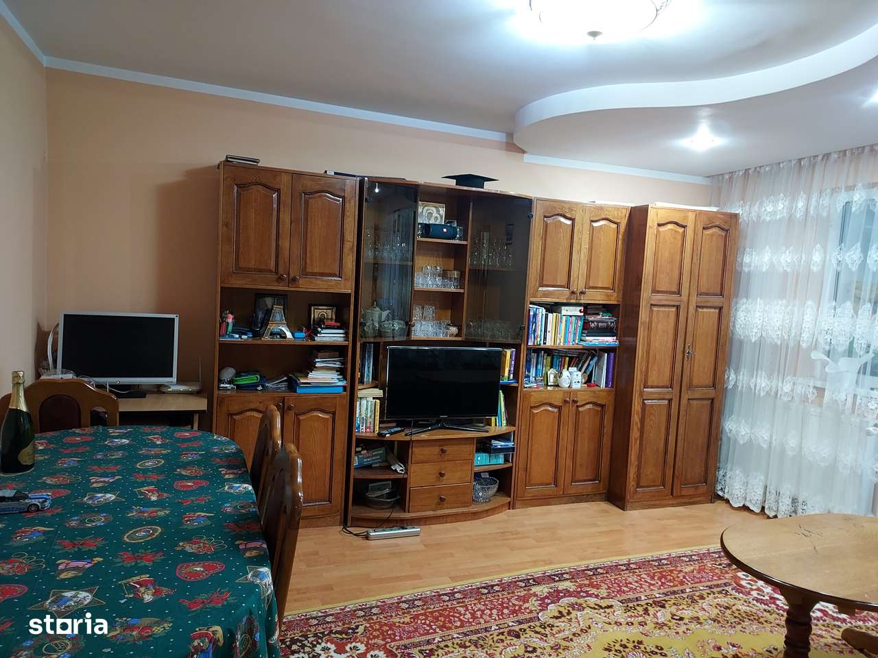 George Enescu - 3 camere decomandate, mobilate si utilate, boxa-0