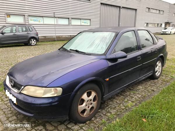 Opel Vectra B 2.0 DTi 16V 4P 1999 - Para Peças - 3