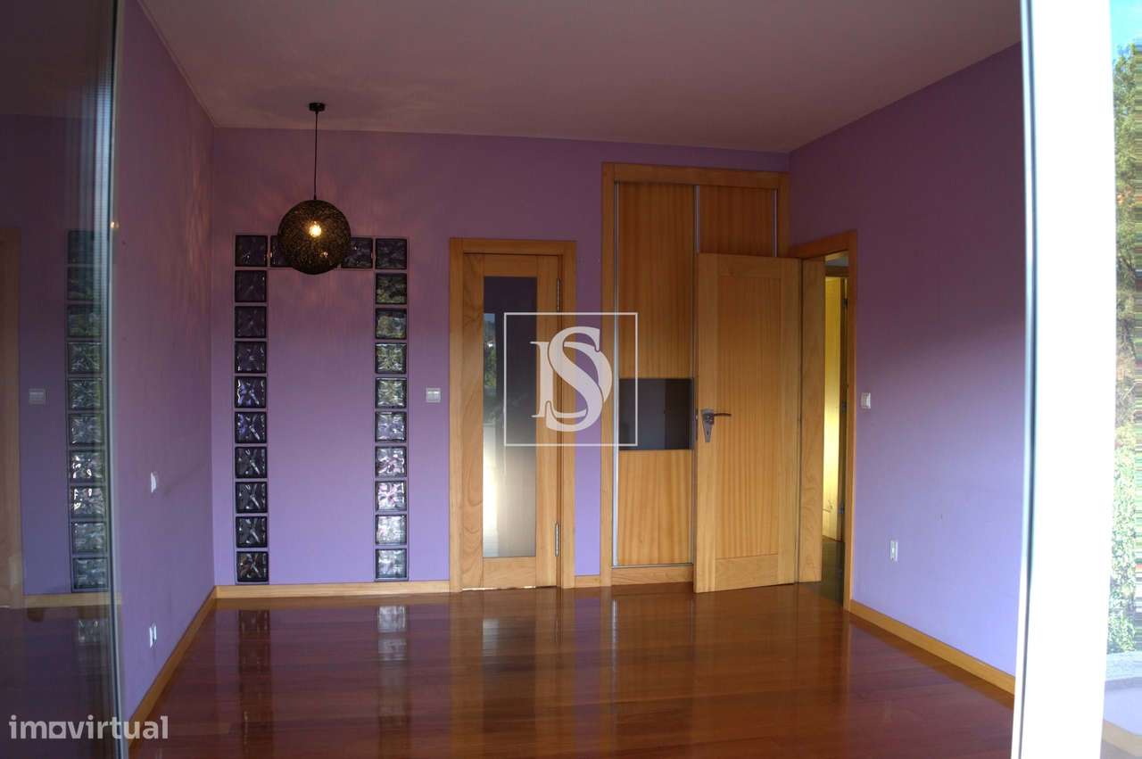 Moradia Isolada T5 em Monção-26