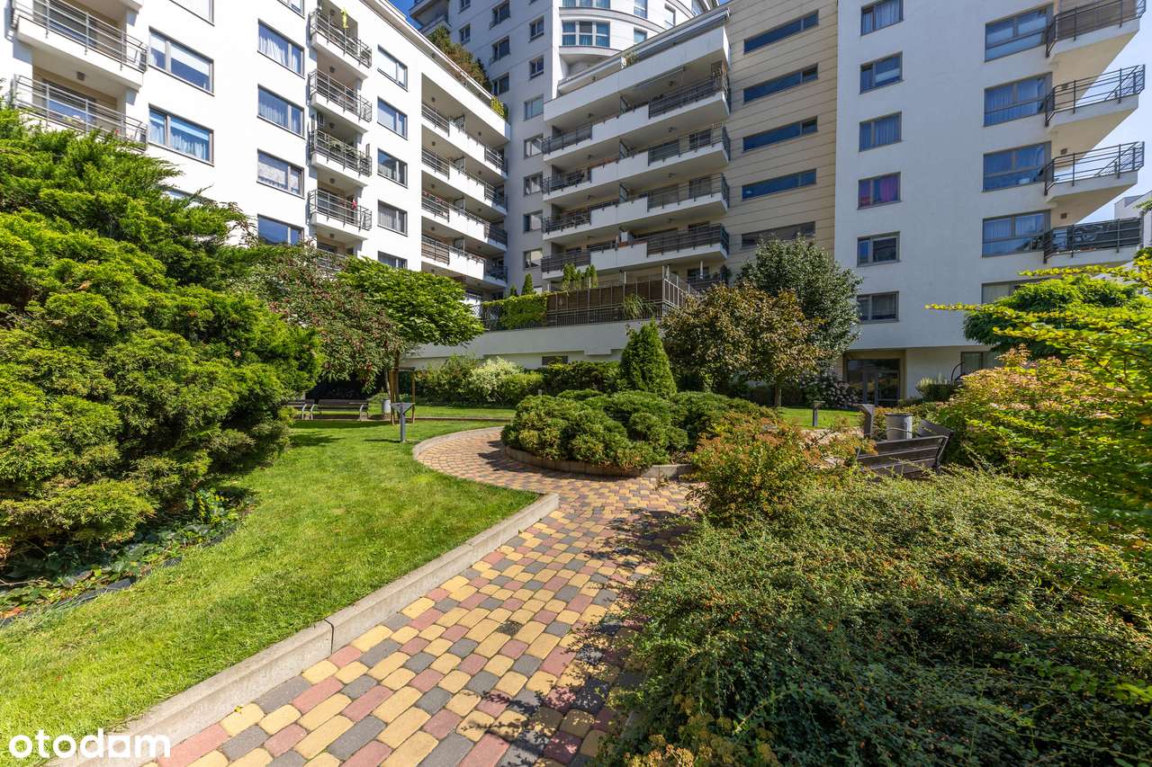 Przytulna kawalerka gotowa do wprowadzenia tuż przy Promenadzie-9