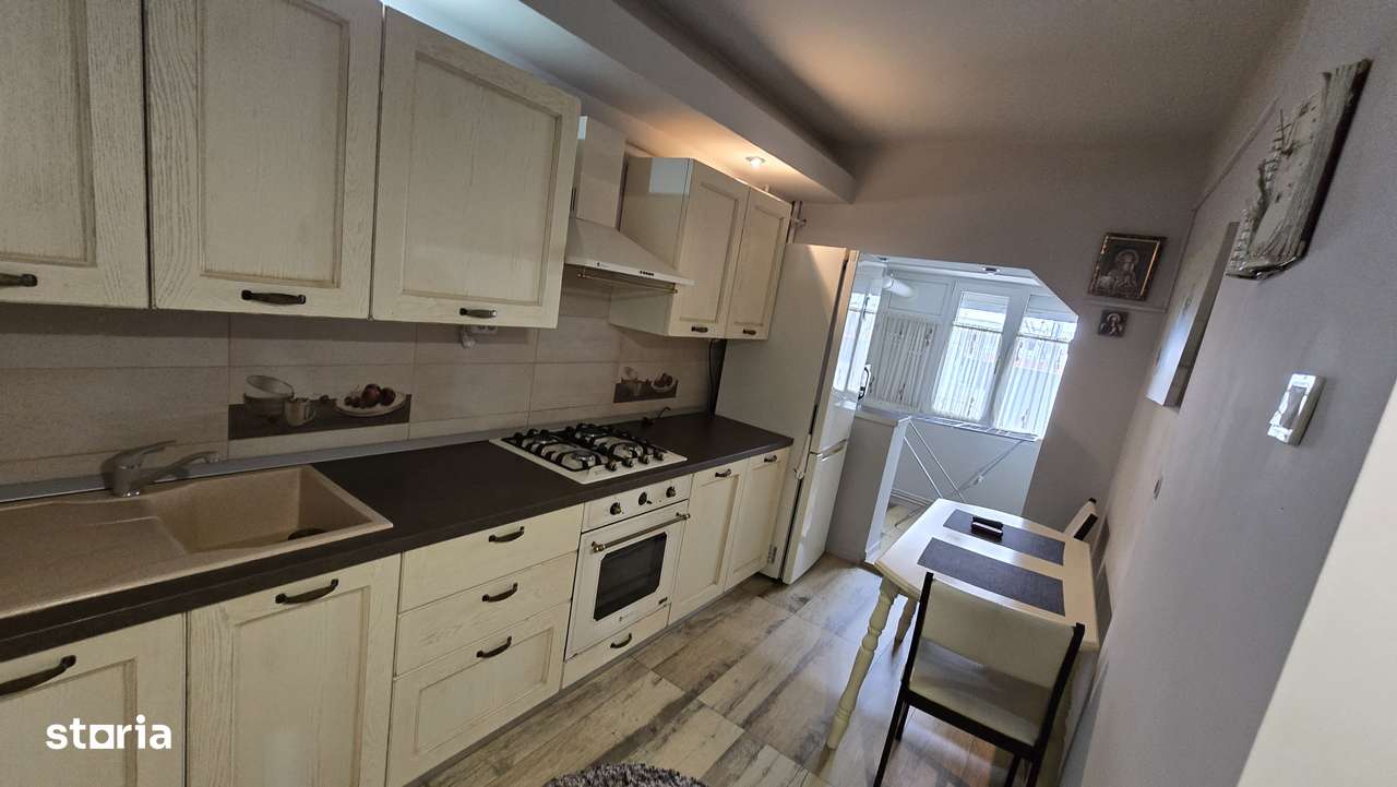 Apartament cu 3 camere de vanzare, etajul 1, Focsani-5