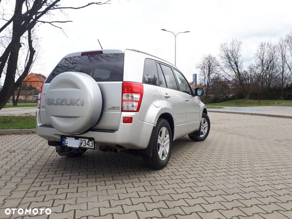 Suzuki Grand Vitara 2.0 Comfort - 4