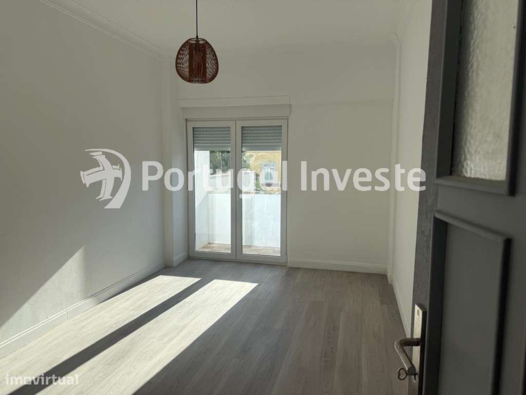 Apartamento T2 com excelente Luz natural próximo da estação - Setúbal - Grande imagem: 2/17