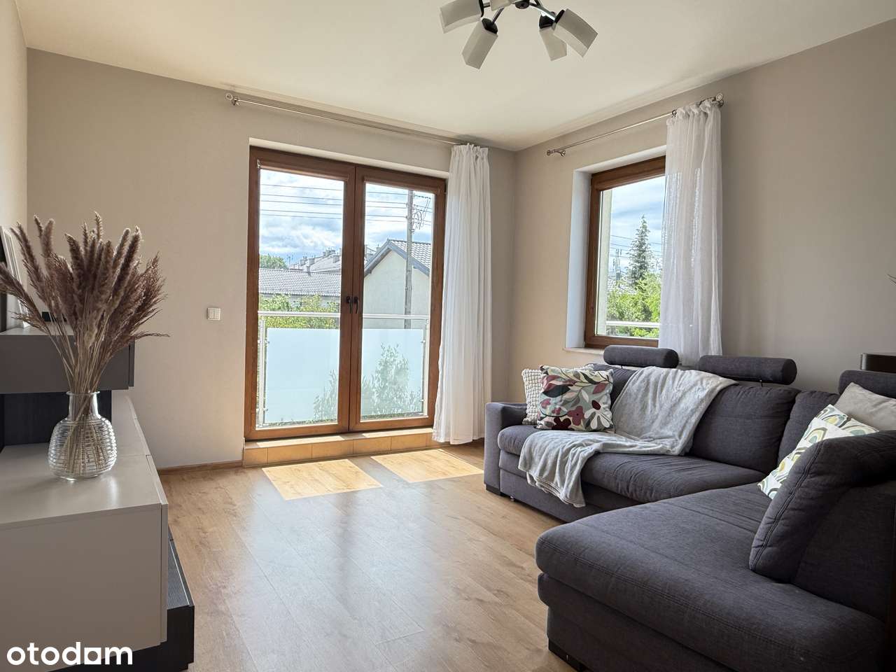 Duży Taras, Maślice przy lesie i zieleni-0