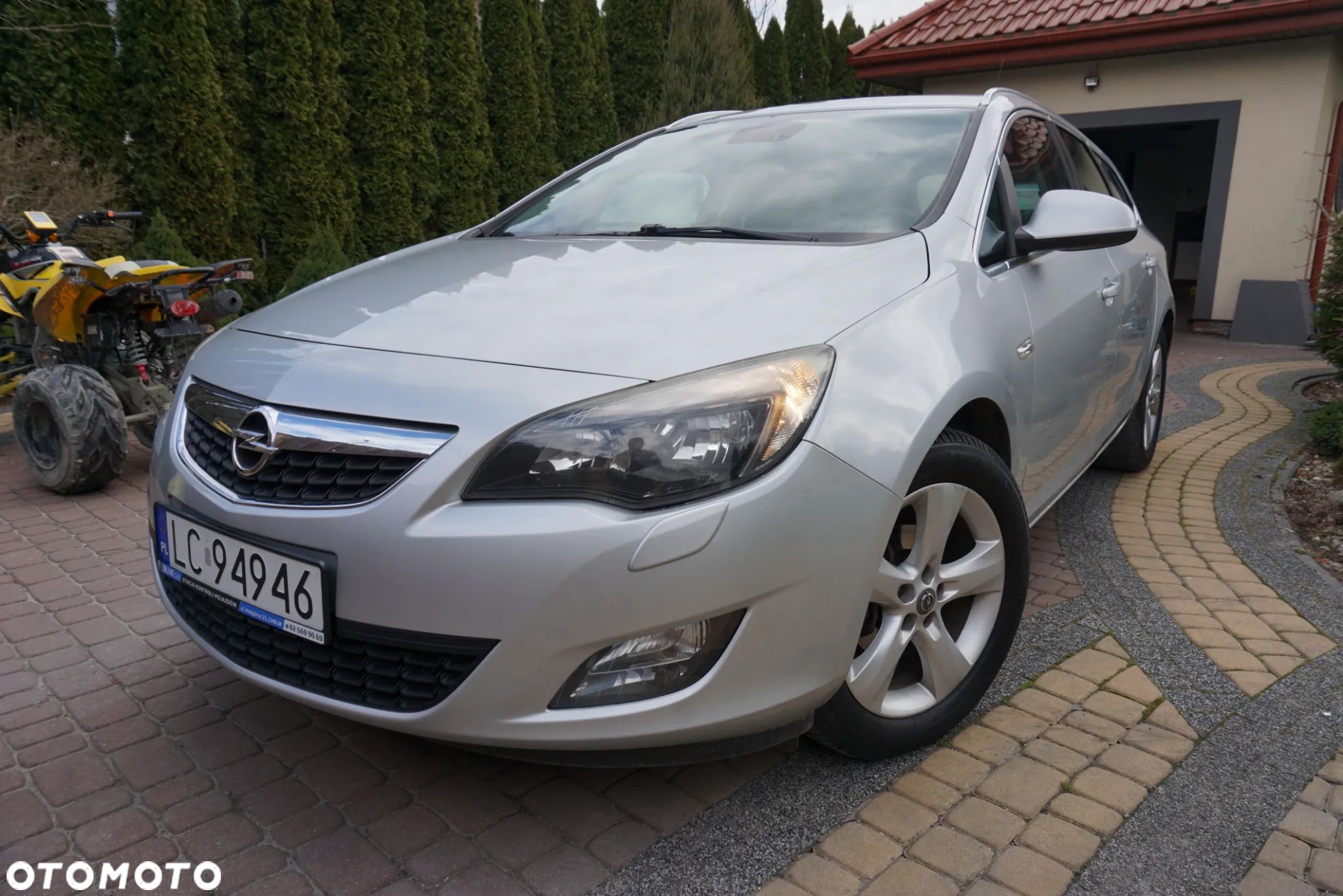 Opel Astra IV 1.4 T Sport - 1