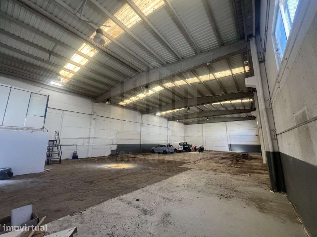 Armazém em Vila Amélia com 559 m2 - Quinta do Anjo, Palmela-3