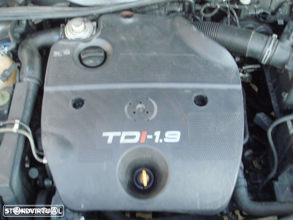 Seat Leon 1.9 TDi 2002 para peças - 34