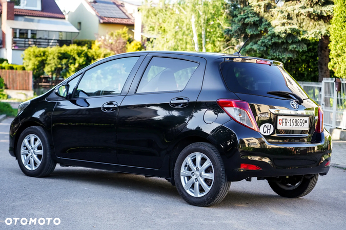 Toyota Yaris 1.33 Prestige - 12