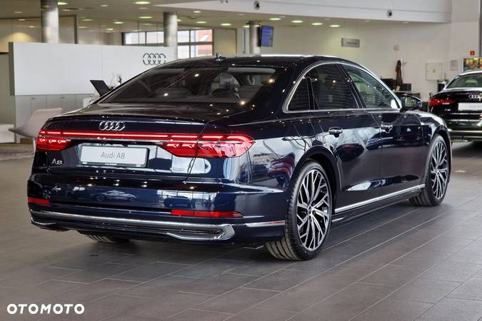 Audi A8 - 10