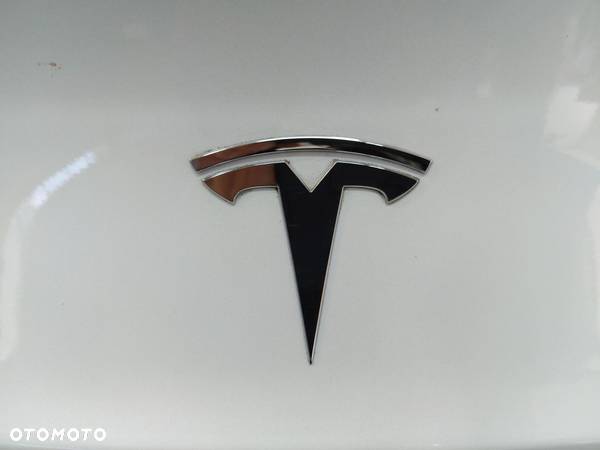 TESLA MODEL 3  klapa bagażnika tył tylna lampa - 4