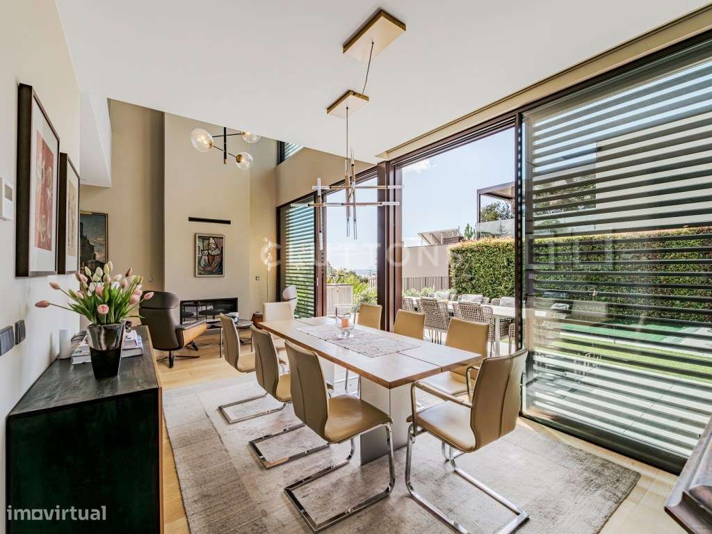 Venda Moradia T3 | Condomínio, Piscina privada e vista mar, Estoril...-8
