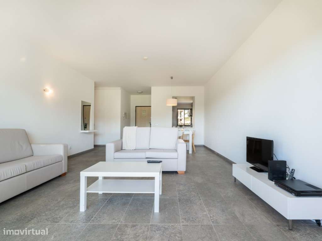 Apartamento T3 localizado no Algarve Race Resort, Portimão-12