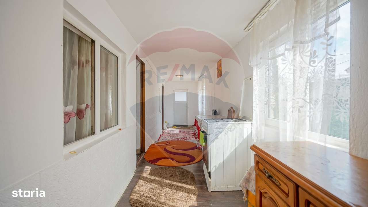 Casă / Vilă cu 3 camere de vânzare - Imagine principală: 5/13