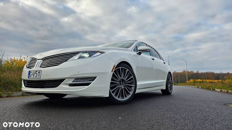 Lincoln MKZ - 1