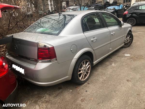 Dezmembrez Opel Vectra C gri argintiu automat 1.9 - 4