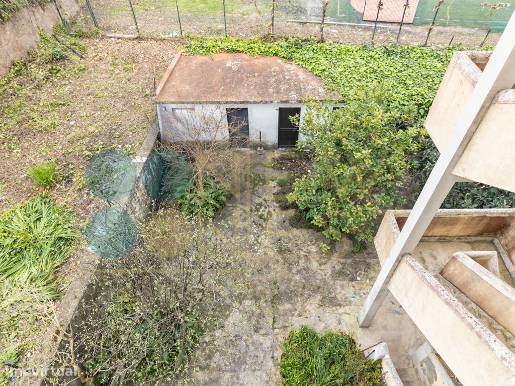 Apartamento T2+1 com excelente luz natural, varanda e logradouro co...-28