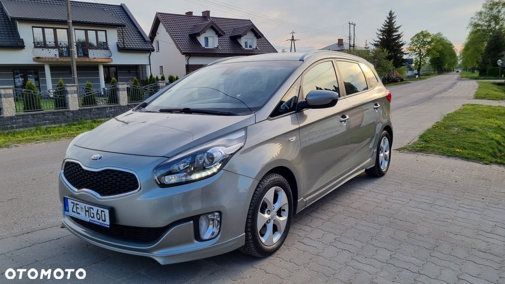 Kia Carens