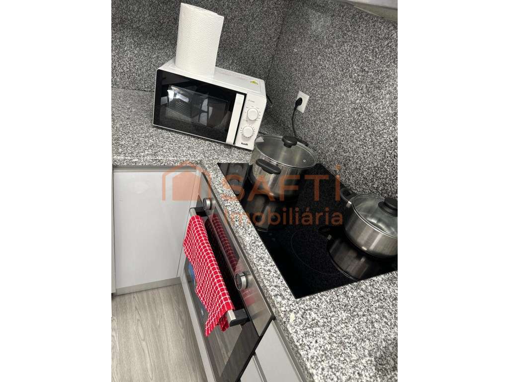 Apartamento T0 Estudio com cozinha equipada, casa de banho em Calda... - Grande imagem: 4/7