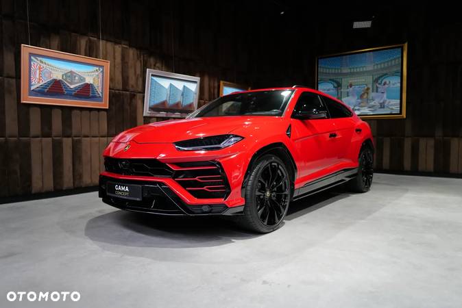 Lamborghini Urus - 1