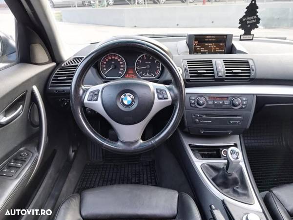 BMW Seria 1 120i - 7