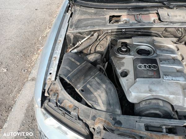 Dezmembrari  Audi A4 B6 (8E)  2000  > 2004 1.9 TDI Motorina - 4