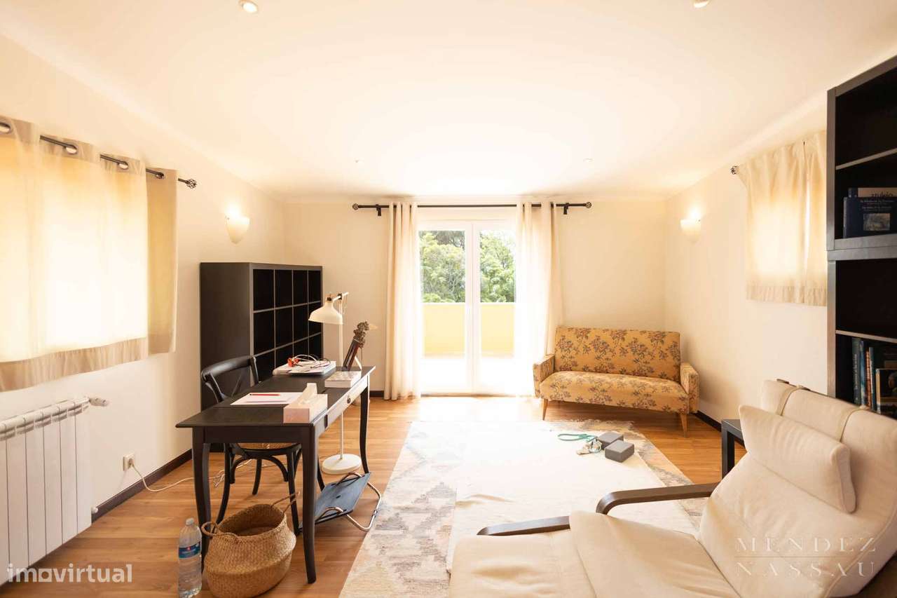 Private Estate - Multi Family - Estoril Villa-7