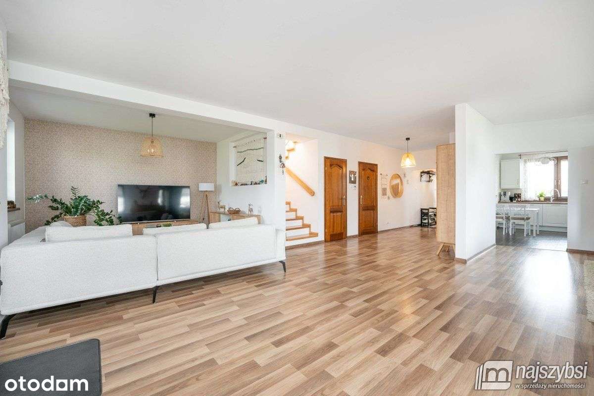 Koszalin- przestronny Dom na sprzedaż - Pełny obrazek: 4/19