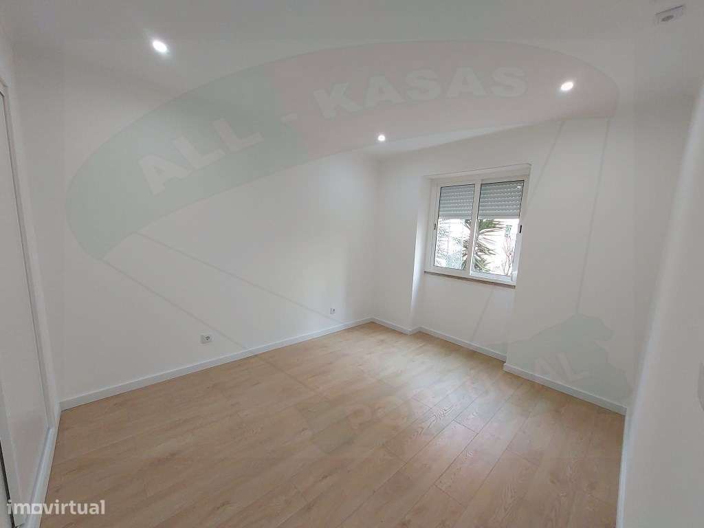 Apartamento T3, em REMODELAÇÃO TOTAL, Damaia - Grande imagem: 5/19