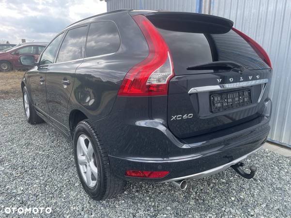 Volvo XC 60 - 4