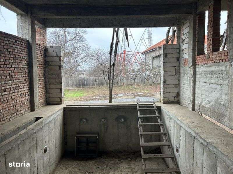 Vand casa la rosu aprox 630mp cu teren aprox 900mp / VARIANTE - Imagine principală: 4/8