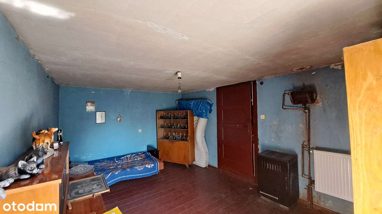 Przedwojenny dom na wzgórzu ze stodołą i stajnią-6