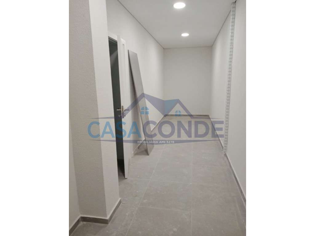 Moradia Isolada Duplex C/Piscina - Grande imagem: 4/56