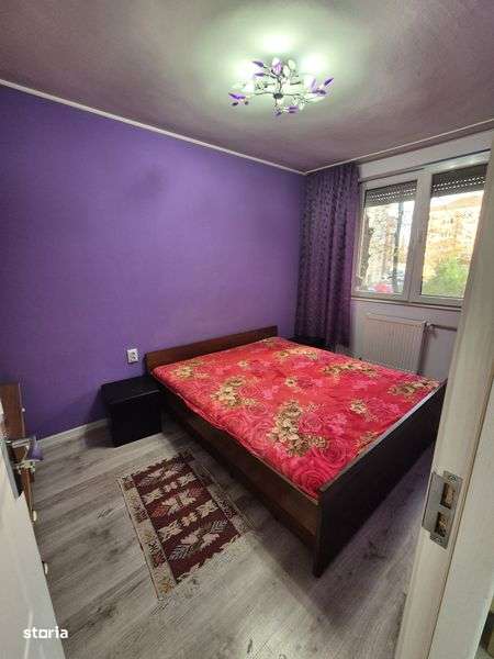 Ocazi  Proprietar vând ap cu 2 cam la  et 1 rogerius - Imagine principală: 5/8