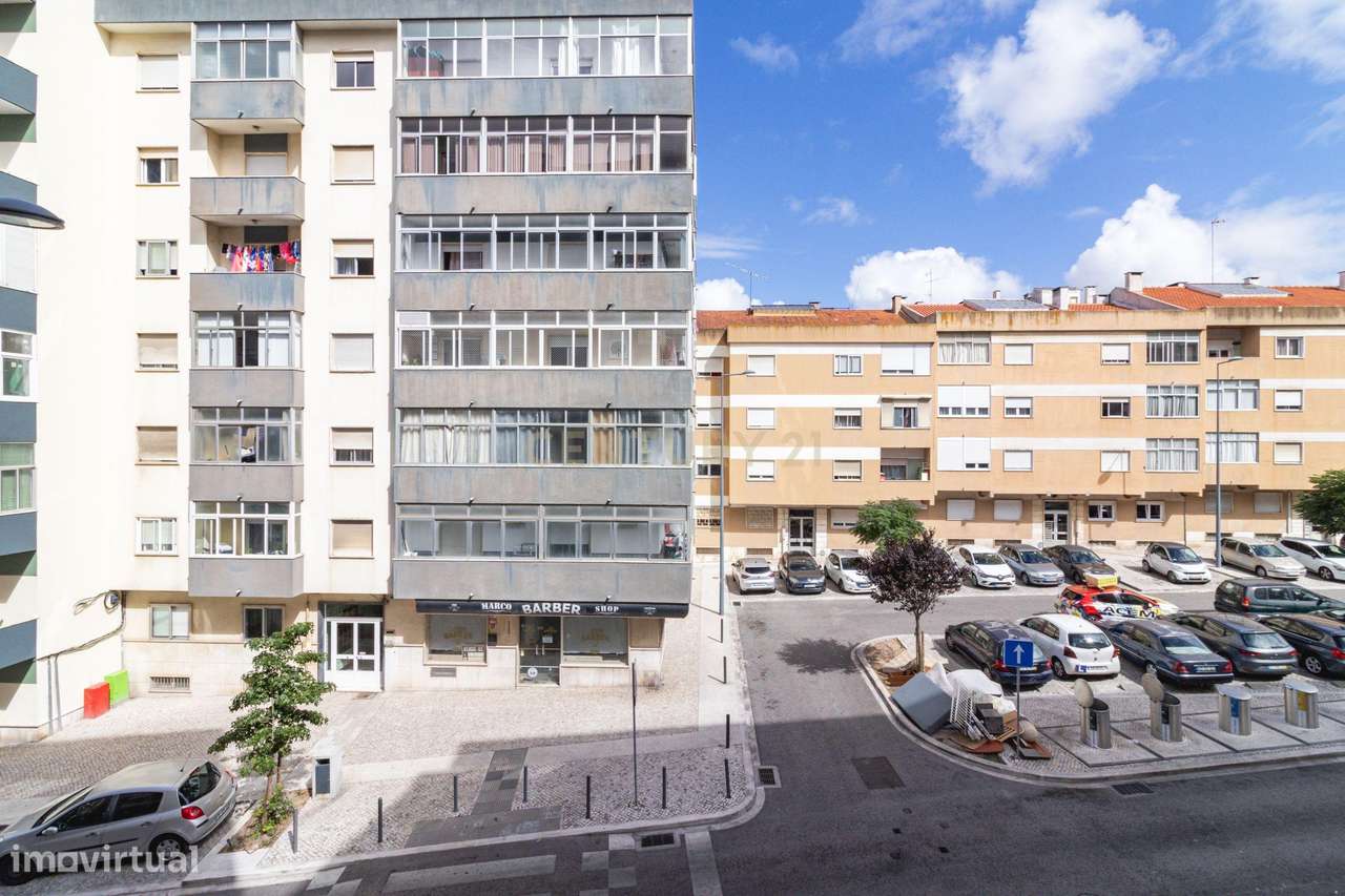 Apartamento T3 com 1 Parqueamento | Agualva-Cacém-15