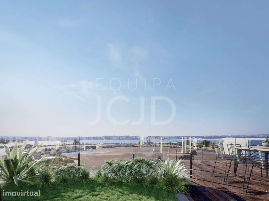 Apartamento T5 no Barreiro com Vista Rio-13