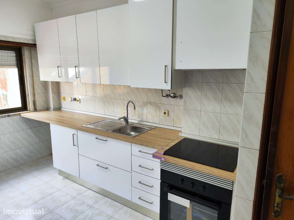 Apartamento T2 , Encosta do Sol c/ arrecadação - Grande imagem: 5/13