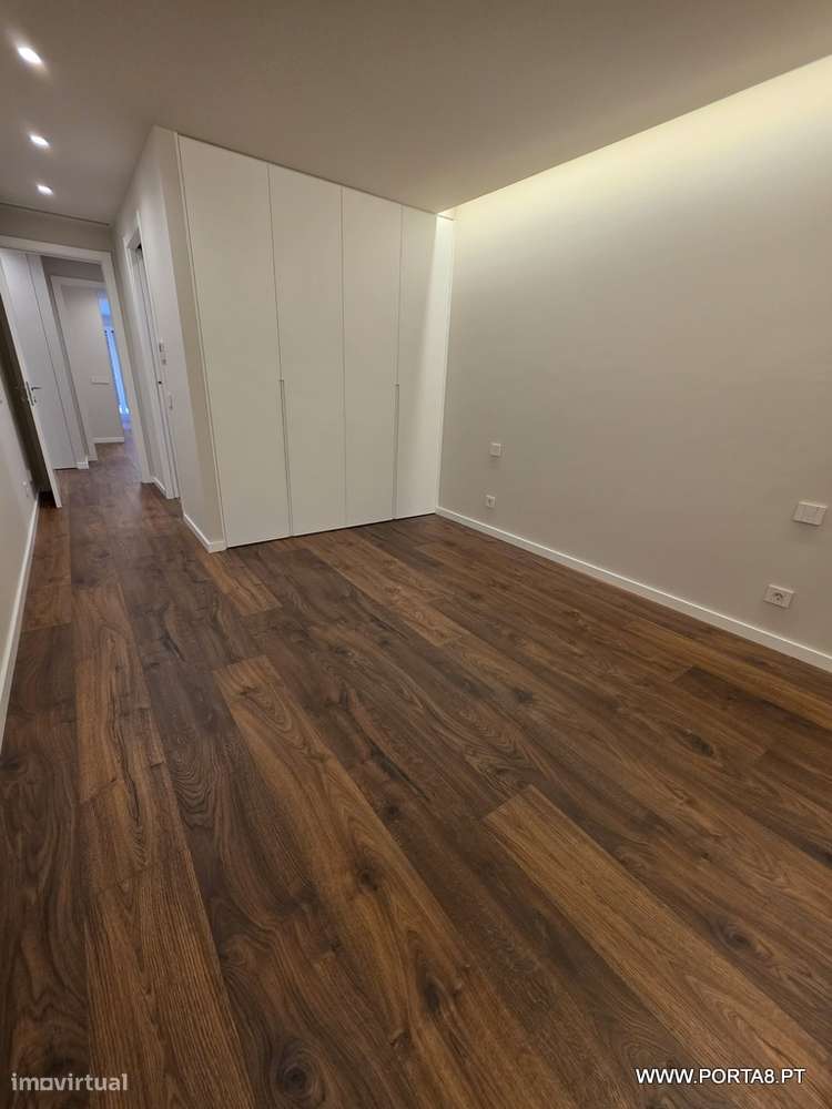 Apartamento T3 Novo com garagem-15