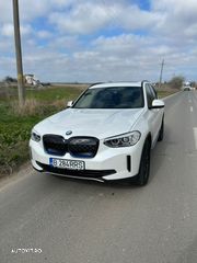BMW iX3 Standard