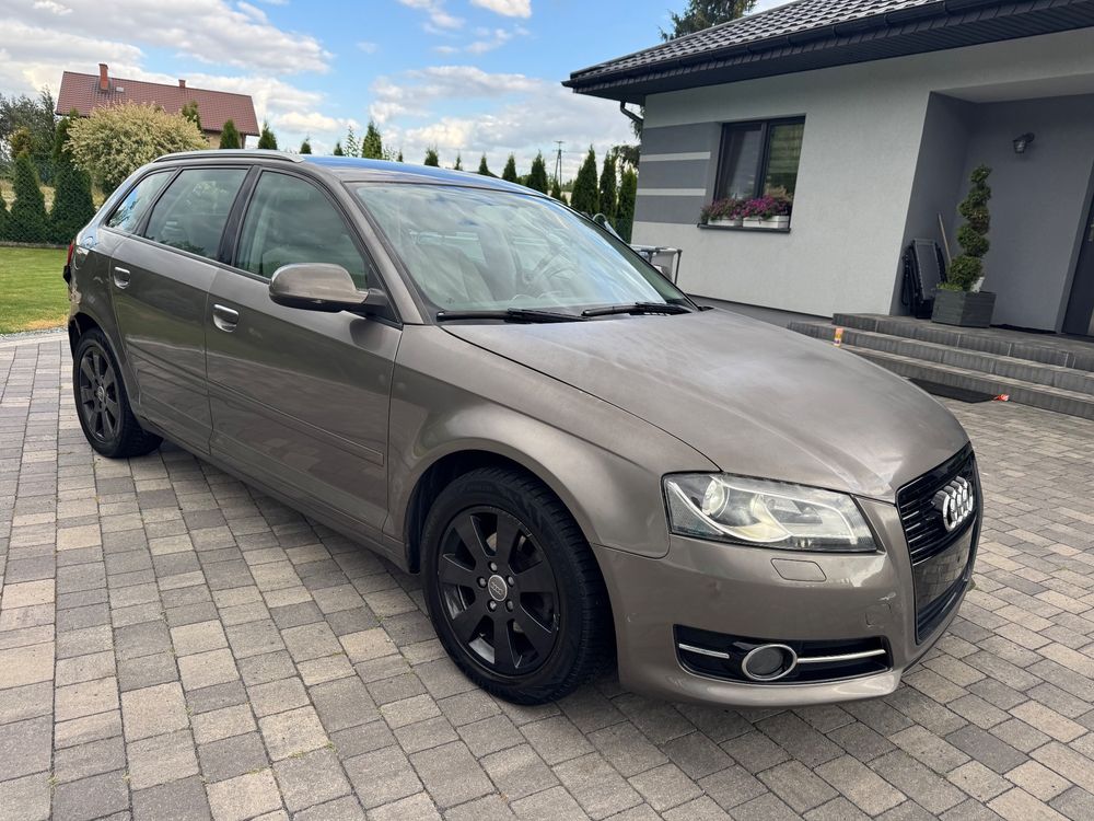 Audi A3 8P (2003-2012) 1.4 TFSI Ambiente 2011