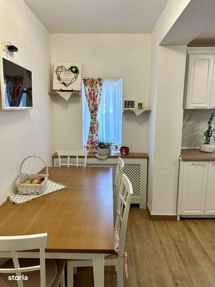 De vanzare Vila , zona Episcopiei , mobilata și utilata Pret 190.000e - Imagine principală: 4/16