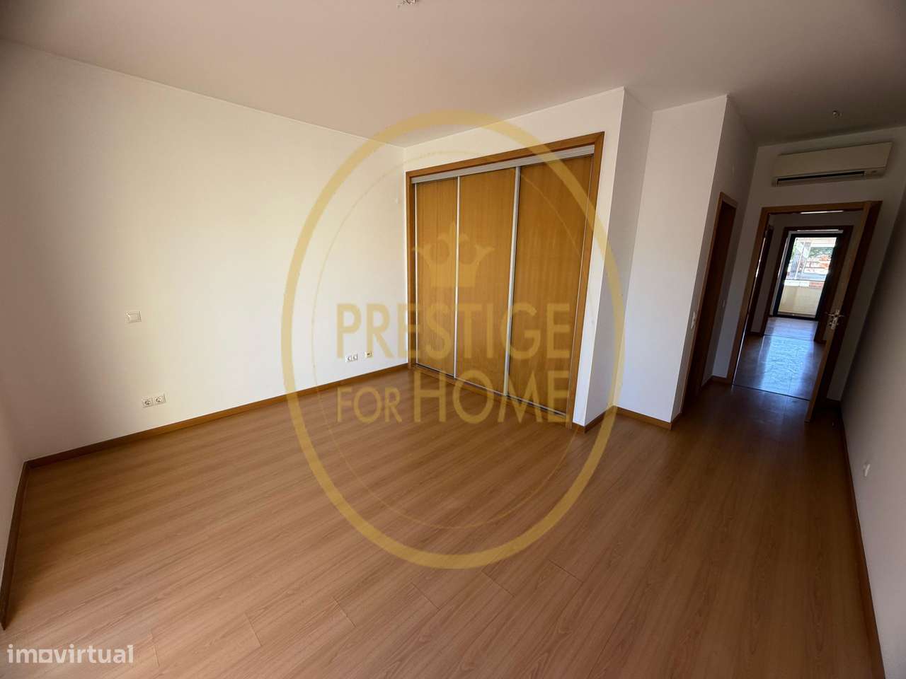 Moradia T5 com Piscina e Garagem Fechada em Condomínio Privado – Boliq-25