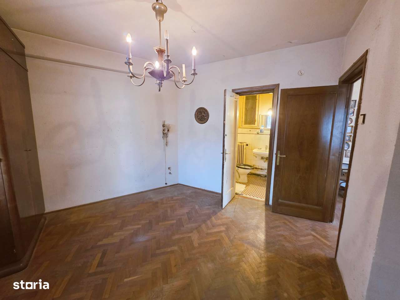 Caderea Bastiliei, apt. 2 camere, etaj 1, balcon,50mp, pe lista de U 3-18