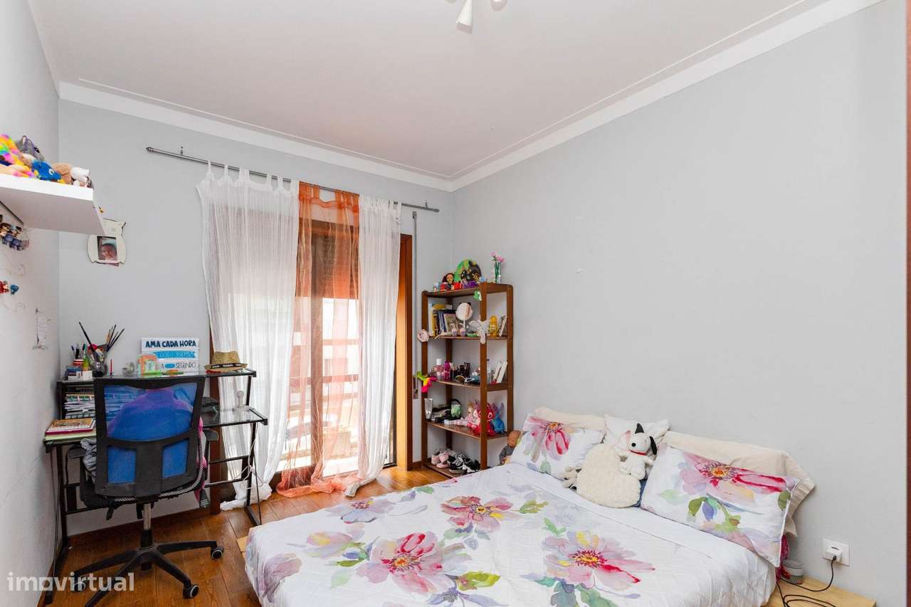 Moradia T3+1 Renovada em Fânzeres (Seixo).Garagem, Jardim e...-20