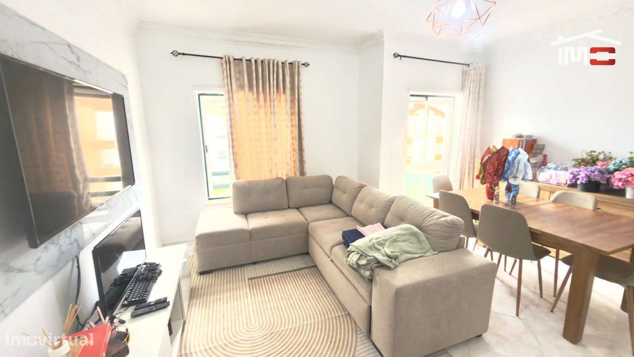 Apartamento T2+2 Duplex Samouco - 2 Varandas, Coz. Semi-Equipada, L... - Grande imagem: 4/38